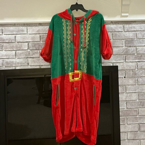 Christmas Romper - Picture 1 of 2